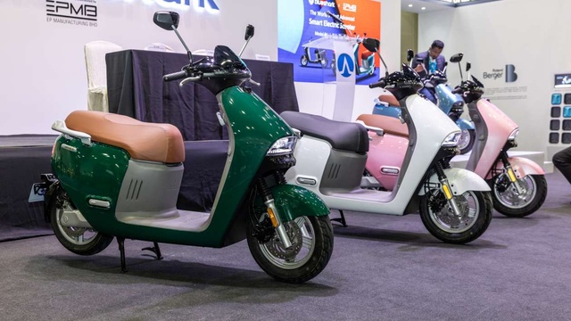 Blueshark R1 electric scooter shown at IGEM Malaysia