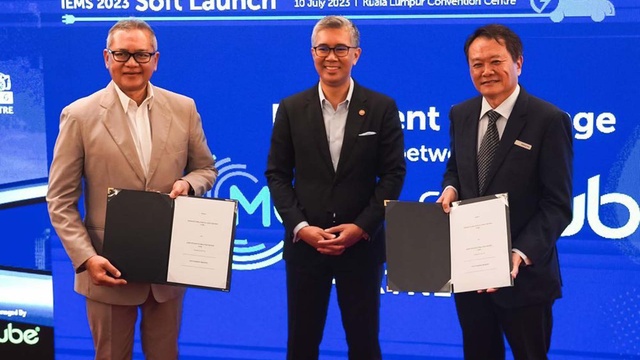 Soft launch of The International Electric Mobility Showcase 2023 (IEMS 2023) — 18