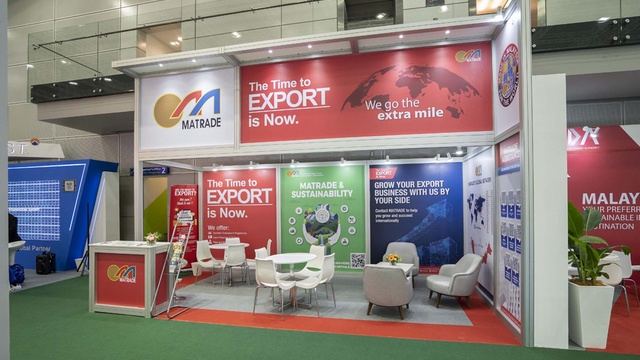 Booth Interior — 7