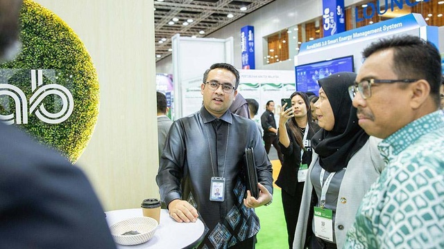 IGEM 2024 DAY 3 VIP Visit — 37