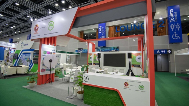 Booth Interior — 14