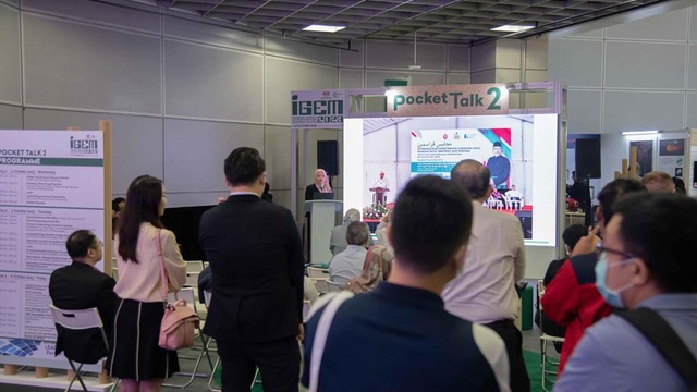 Pocket Talk — 162
